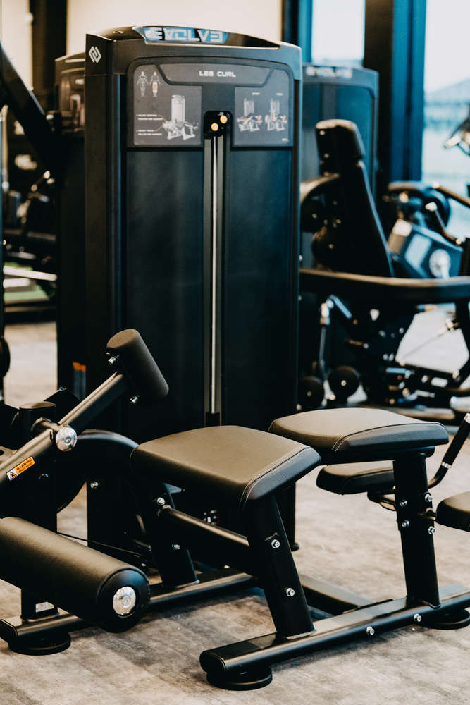 Задно бедро Evolve Leg Curl UL-150